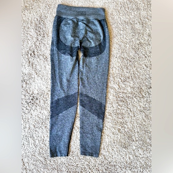 Victoria’s Secret Pink Leggings Size S - Picture 6 of 6